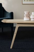 Billede af Warm Nordic Surfboard Coffee Table L: 152 cm - Oiled Solid Oak