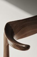 Billede af Warm Nordic Cow Horn Spisebordsstol SH: 46 cm - Walnut/Ivory
