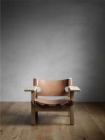 Billede af Fredericia Furniture 2226 Den Spanske Stol af Børge Mogensen SH: 33 cm - Naturfarvet Læder/Sæbebehandlet Eg