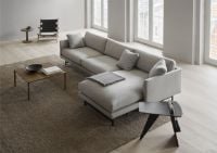 Billede af Fredericia Furniture 5625 Calmo 3 Pers. Sofa m. Chaiselong 80 L: 250 cm - Sunniva 717/Lakeret Eg
