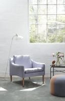 Billede af Warm Nordic Mr. Olsen Lounge Chair SH: 46 cm - Smoked Oak/Petrol Shade