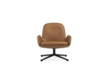 Billede af Normann Copenhagen Era Lounge Chair Low Swivel Black Alu SH: 40 cm - Ultra Leather / Brandy 41574