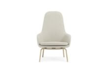 Billede af Normann Copenhagen Era Lounge Chair High Oak SH: 40 cm - Main Line Flax / MLF20 Upminster Sand