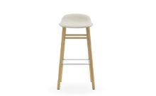 Billede af Normann Copenhagen Form Barstol SH: 75cm - Upminster Sand/Eg