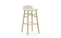 Billede af Normann Copenhagen Form Barstol SH: 75cm - Upminster Sand/Eg