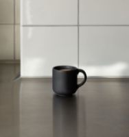 Billede af Louise Roe Ceramic PISU #17 Espresso Cup Ø: 6 cm - Ink Black OUTLET