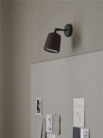 Billede af New Works Material Wall Lamp - Smoked Oak/Black base