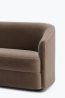Billede af New Works Covent Sofa Narrow 3 Seater SH: 42 cm - Astrid Velvet Baby Mohair Mullvad