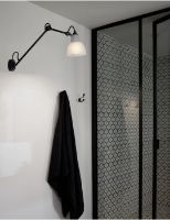 Billede af DCW Editions Lampe Gras N122 Bathroom Væglampe L: 55,2 cm - Sort/Polycarbonat