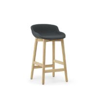 Billede af Normann Copenhagen Hyg Barstol Fuldpolstret SH: 65 cm - Leyburn/Eg