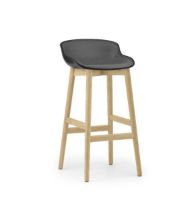 Billede af Normann Copenhagen Hyg Barstol Frontpolstret SH: 75 cm - Sort Læder/Eg