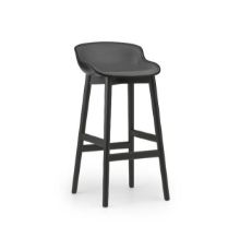 Billede af Normann Copenhagen Hyg Barstol Frontpolstret SH: 75 cm - Sort Læder/Sort Eg