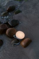 Billede af New Works Sphere Adventure Light Portable Ø: 14 cm - Warm Grey