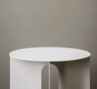 Billede af Audo Copenhagen Androgyne Side Table Ø: 40 cm - Ivory 
