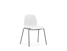 Billede af Normann Copenhagen Form Stol Stabelbar SH: 44,2 cm - Hvid/Sort