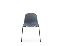 Billede af Normann Copenhagen Form Stol Stabelbar SH: 44,2 cm - Blå/Sort