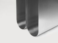 Billede af Kristina Dam Studio Curved Side Table 36x26 cm - Stainless Steel