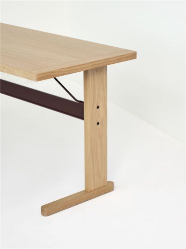 HAY Passerelle Desk 140x65x74 cm - Oak/Burgundy Crossbar