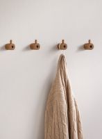Billede af Moebe Wooden Wall Hook H: 2,4 cm - Oak