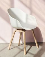 Billede af HAY AAC 222 About A Chair H: 82 cm - Lacquered Oak Veneer/Melange White  