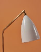 Billede af GUBI Gräshoppa Table Lamp H: 41 cm - White Glossy