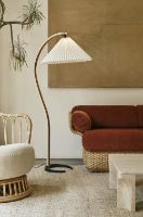 Billede af GUBI Timberline Floor Lamp H: 152 cm - Eg/Birk 