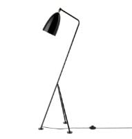 Billede af GUBI Gräshoppa Floor Lamp H: 125 cm - Black Glossy