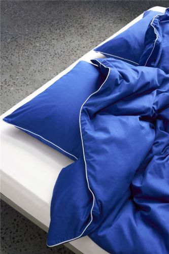 HAY Outline Pillow Case 63x60 cm - Vivid Blue