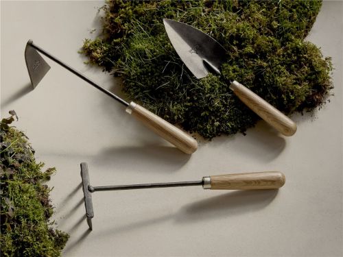 Audo Copenhagen Pallarés x Audo Copenhagen Plant Tools Set of 3 - Black/Natural Oak
