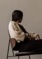Billede af Audo Copenhagen The Penguin Lounge Chair SH: 42 cm - Walnut/Leather Brown