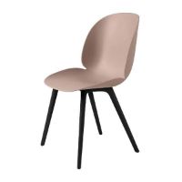 Billede af GUBI Beetle Dining Chair Plastic Chair SH: 45 cm - Sweet Pink / Black