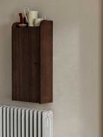 Billede af Ferm Living Sil Wall Cabinet H: 85 cm - Dark Stained Oak