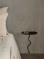Billede af Ferm Living Curvature Wall Table H: 43,5 cm - Black Brass