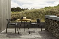 Billede af HOUE NAMI Dining Chair w. Armrest SH: 44,5 cm - Black