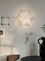 Billede af Ferm Living Poem Ceiling/Wall Lamp Ø: 35 cm - White/Cashmere