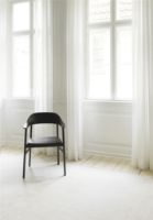 Billede af Normann Copenhagen Herit Armchair SH: 45 cm - Black Oak Base/Black 