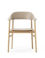 Billede af Normann Copenhagen Herit Armchair SH: 45 cm - Oak Base/Sand 