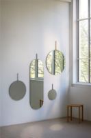 Billede af Moebe Wall Mirror Ø: 70 cm - Brass