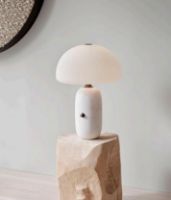 Billede af Vipp 591 Sculpture Table Lamp Small H:39 cm - White Marble