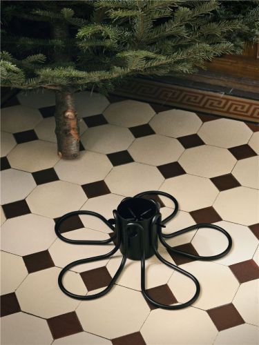 Ferm Living Flake Christmas Tree Stand H: 13,6 cm - Black/Iron