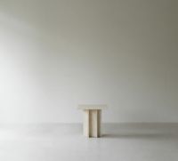 Billede af Normann Copenhagen Edge Coffee Table Small 43x45 cm - Travertine
