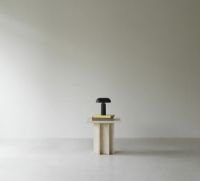 Billede af Normann Copenhagen Edge Coffee Table Small 43x45 cm - Travertine