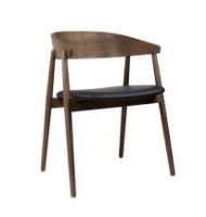Billede af Andersen Furniture AC2 Sædepolstret Spisebordsstol SH: 44 cm - Eg Røget/Sort Læder