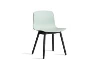 Billede af HAY AAC 12 About A Chair SH: 46 - Black Lacquered Solid Oak/Dusty Mint