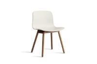 Billede af HAY AAC 12 About A Chair SH: 46 - Lacquered Solid Walnut/Melange Cream 
