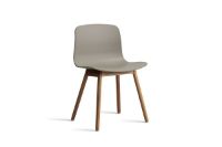 Billede af HAY AAC 12 About A Chair SH: 46 - Lacquered Solid Walnut/Khaki 