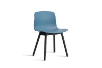 Billede af HAY AAC 12 About A Chair SH: 46 - Black Lacquered Solid Oak/Azure Blue