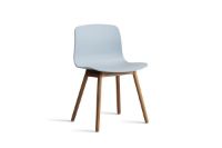 Billede af HAY AAC 12 About A Chair SH: 46 - Lacquered Solid Walnut/Slate Blue