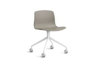 Billede af HAY AAC 14 About A Chair SH: 46 cm - White Powder Coated Aluminium/Khaki