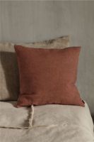 Billede af Ferm Living Heavy Linen Cushion 50x50 cm - Berry Red